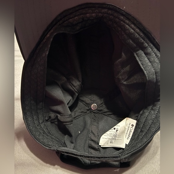 Columbia Coolhead Black Cap - Picture 3 of 5